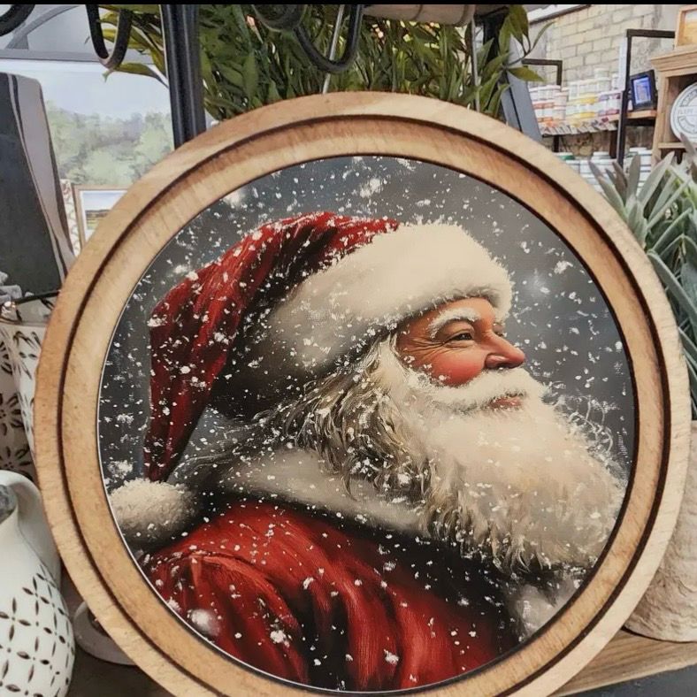 Red 8&quot; R Antique Santa