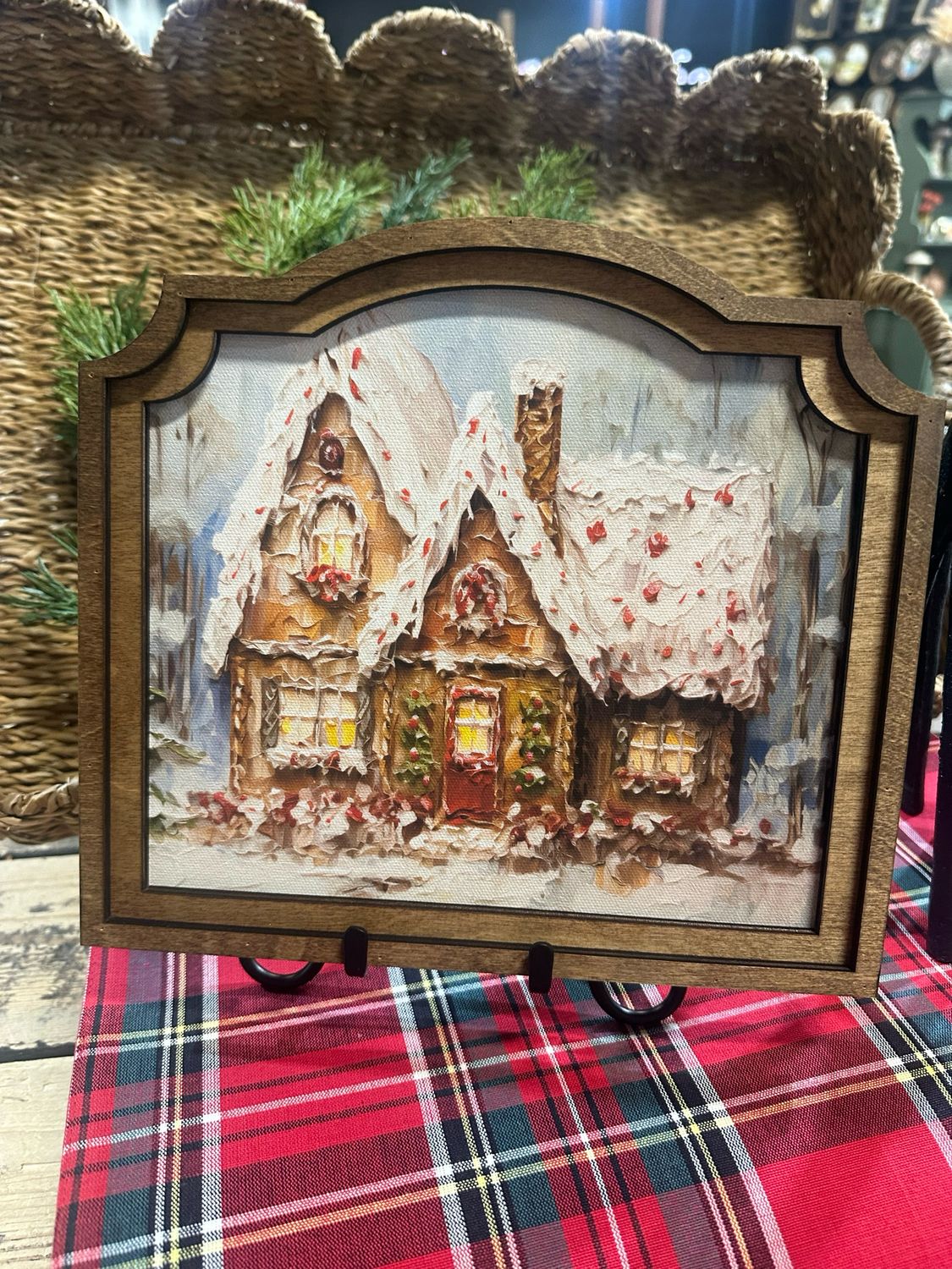 Red 10x9 Gingerbread Cottage