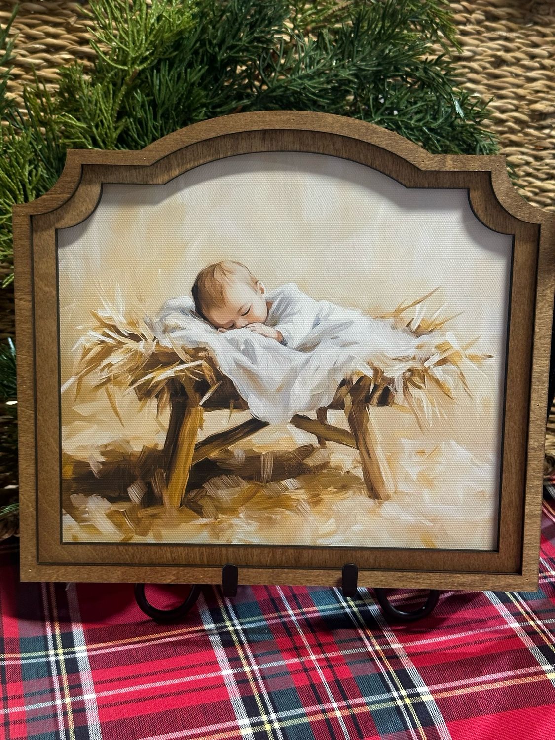 Red 10x9 Manger