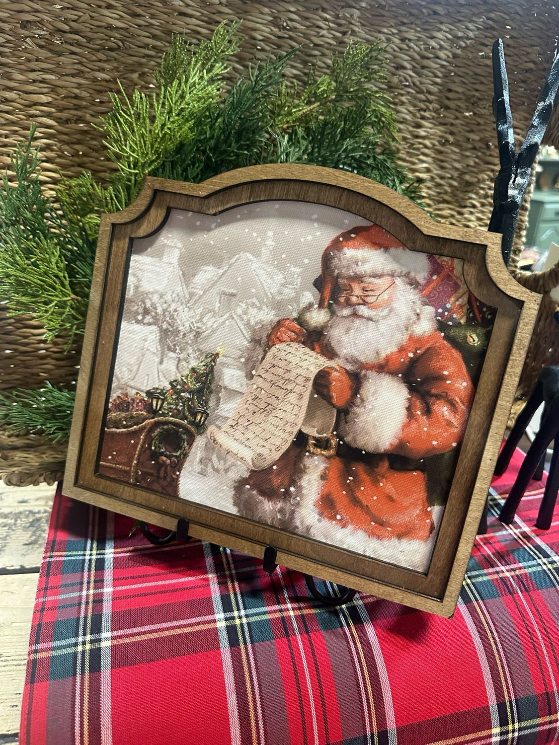Red 10x9 Santa List