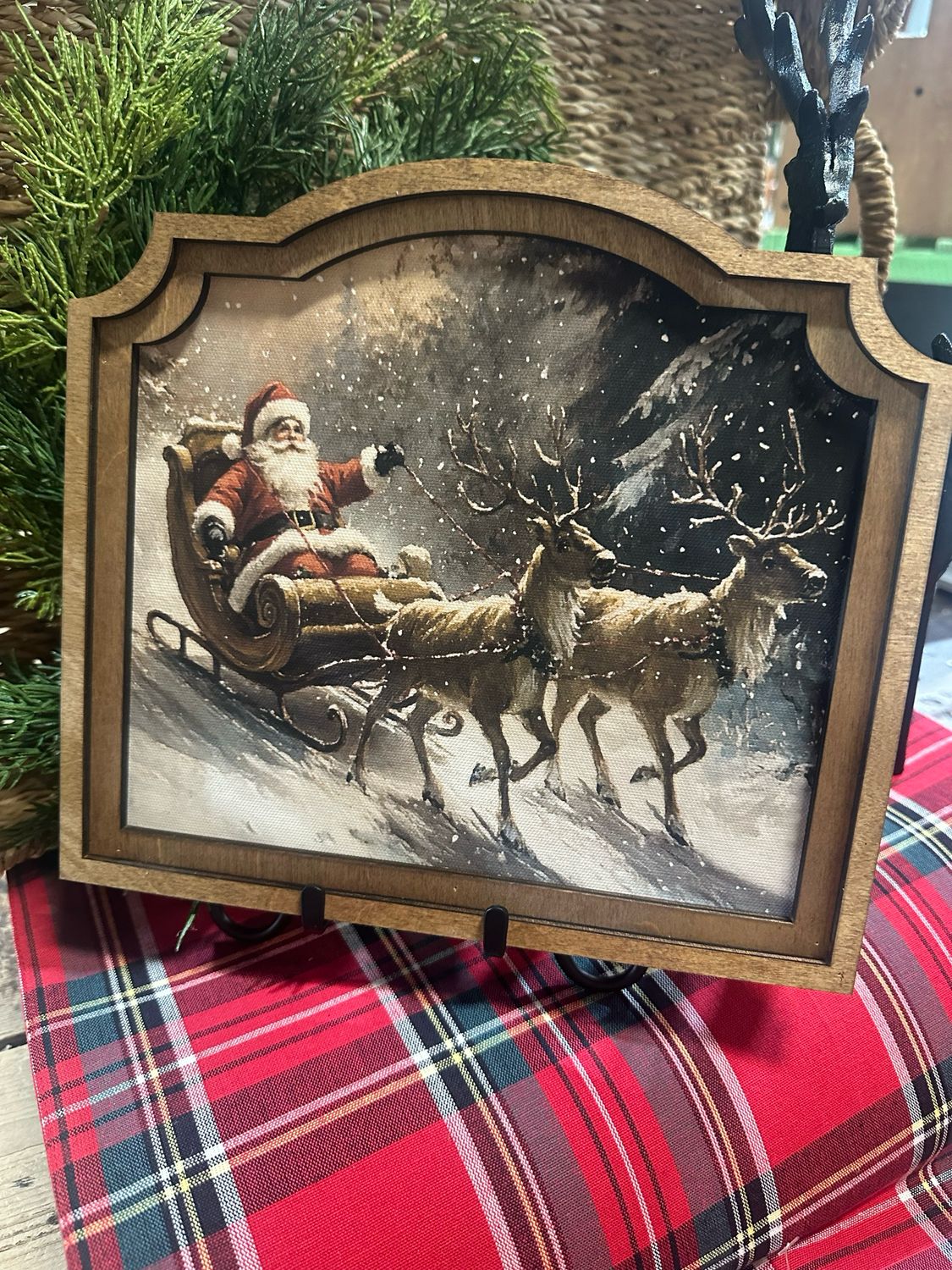Red 10x9 Santa Sleigh