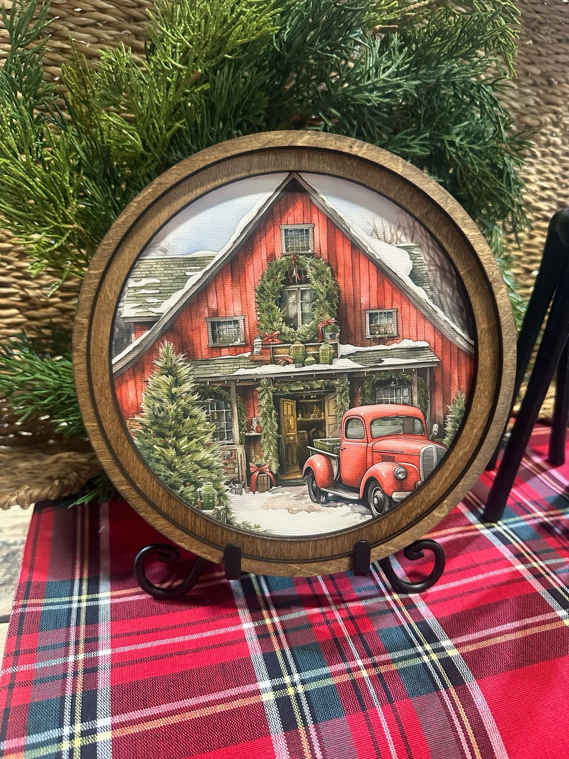 Red 8&quot; R Red Christmas Barn