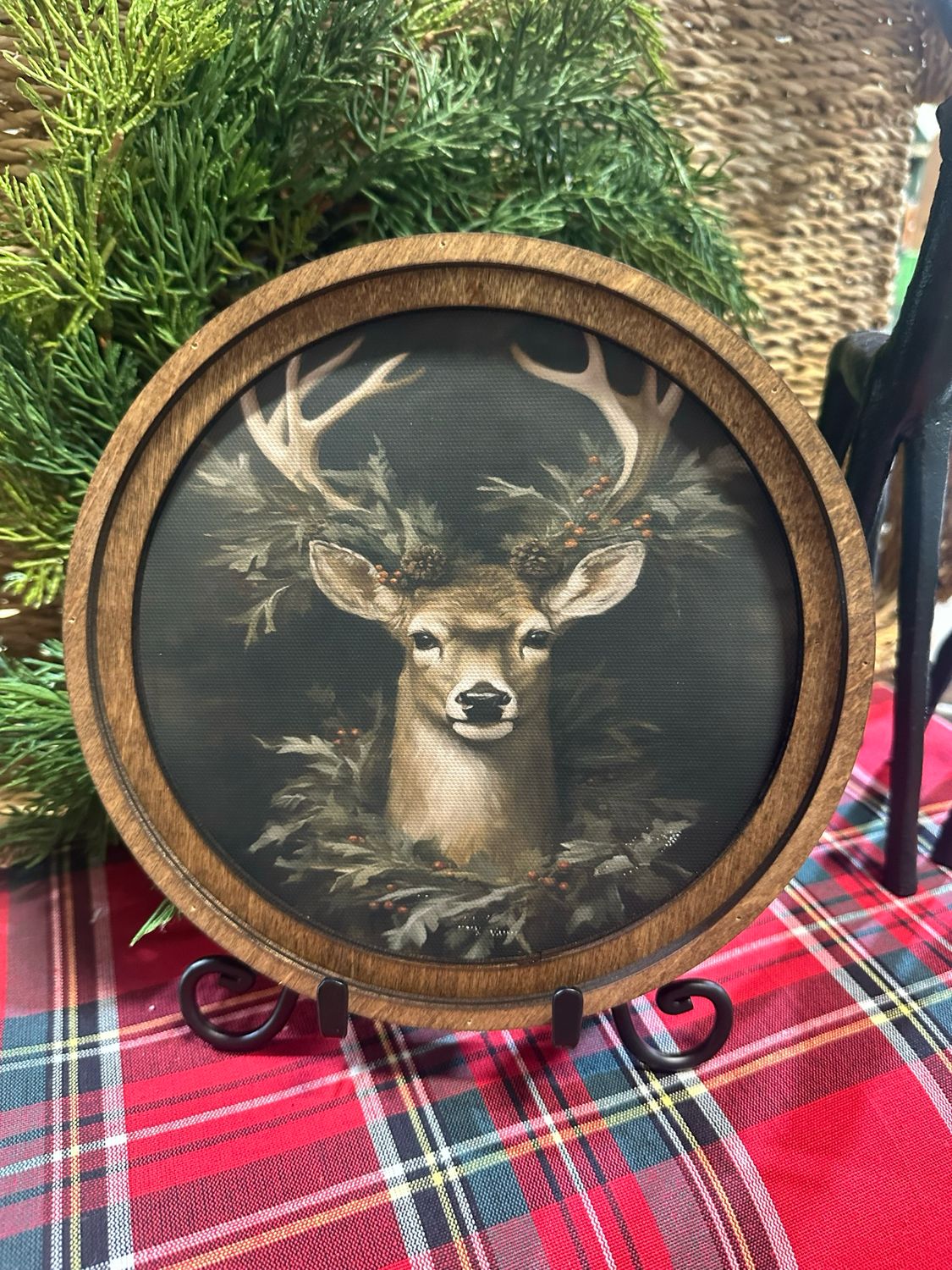 Red 8&quot; R Wreath Deer