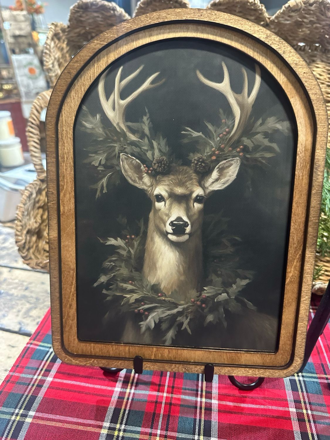 Red Arch 8.25x11 Wreath Deer