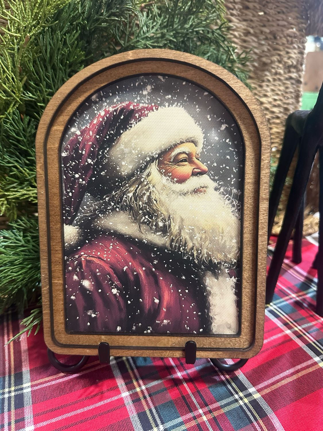 Red Arch Antique Santa 8x6