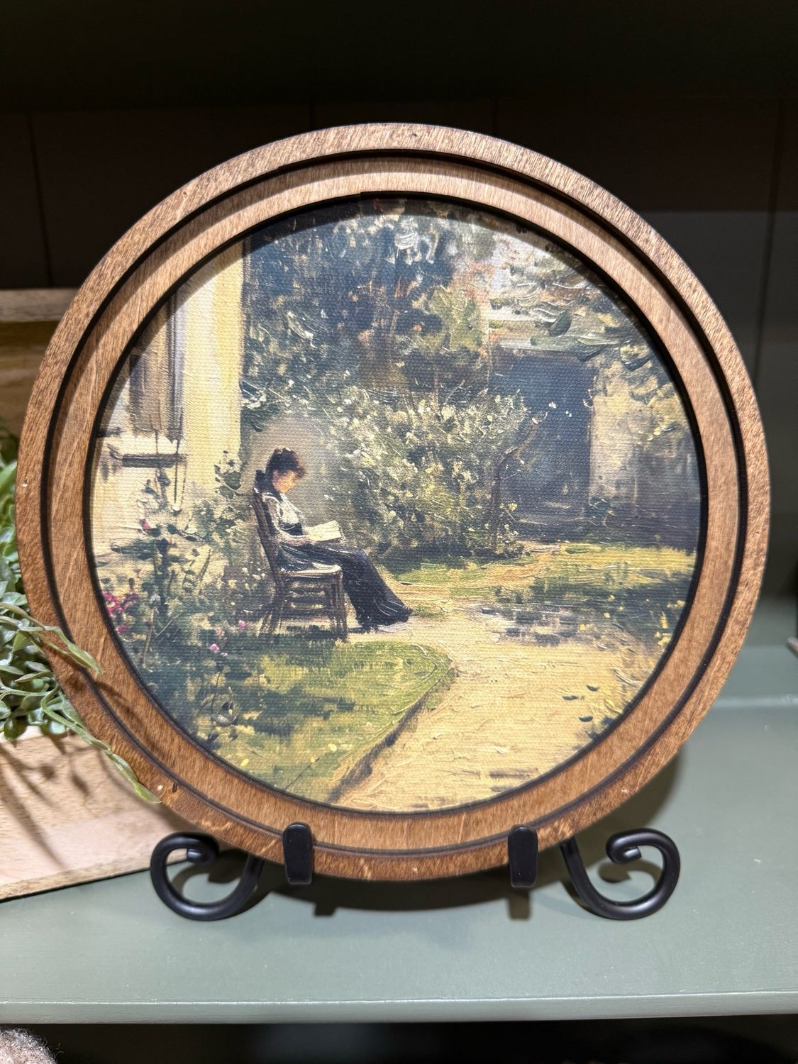 Red 8&quot; R Woman Reading