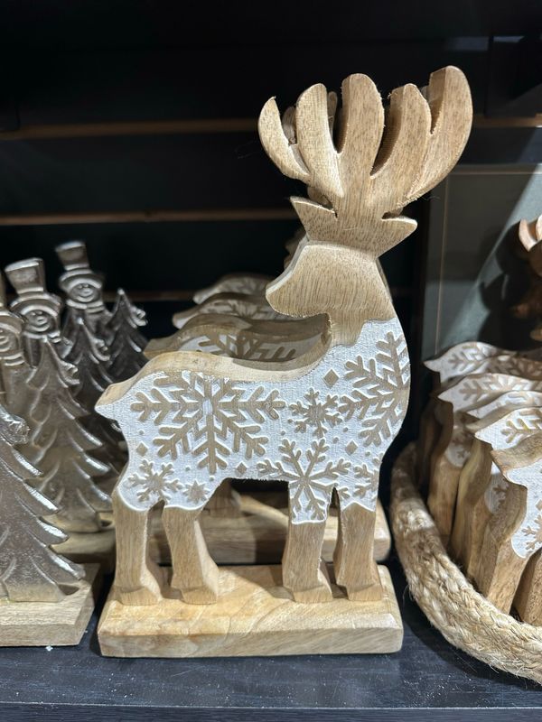 WTC Lg Wht/Snowflake Mango Deer 12&quot;