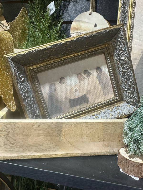 PLH 8x6 Neutral Nativity