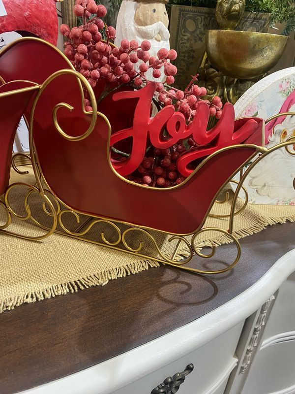 HH Md Red Gold Sleigh 8.5x13.25x5