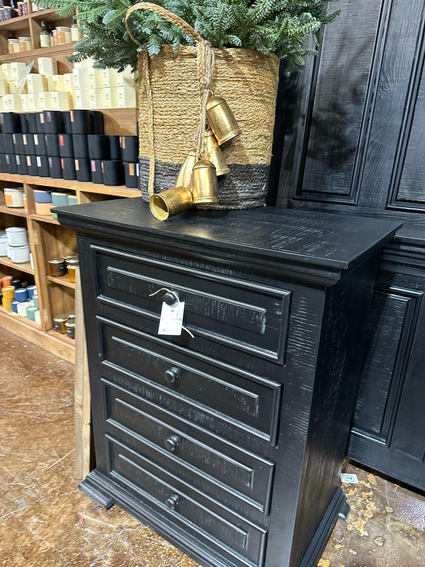 SHP Charlotte BL Nightstand 37hx30wX18d