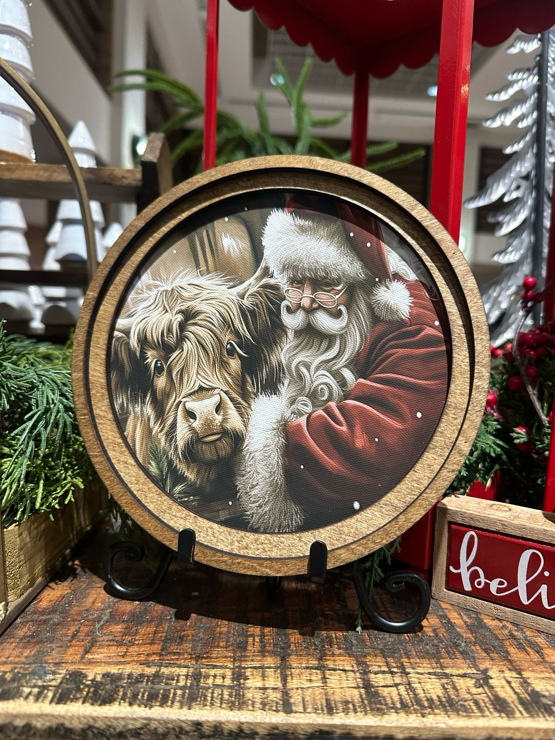 Red 8&quot; R Highland With Santa