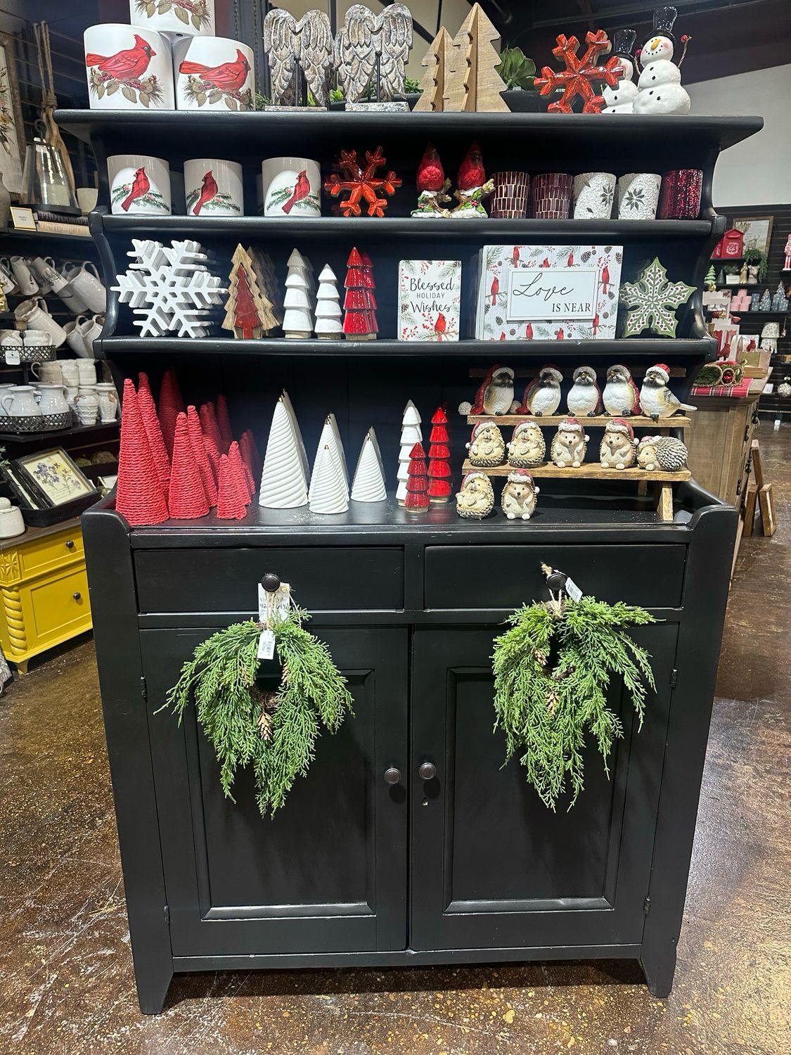 VV Anchor Hutch 42x17x64.5