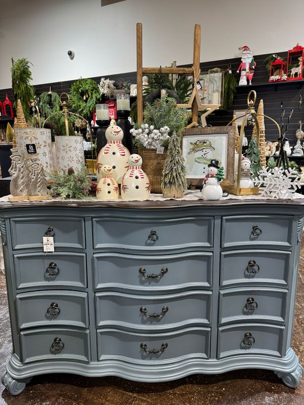 VV Stormy 12D Dresser 64x21x40