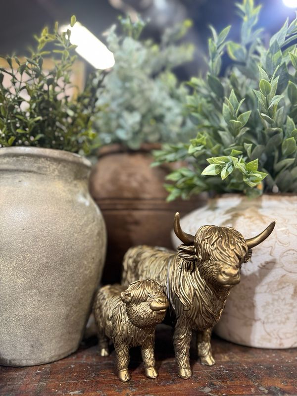 AB 7.5x4.5x5.5 Duo Highland Cow Statue