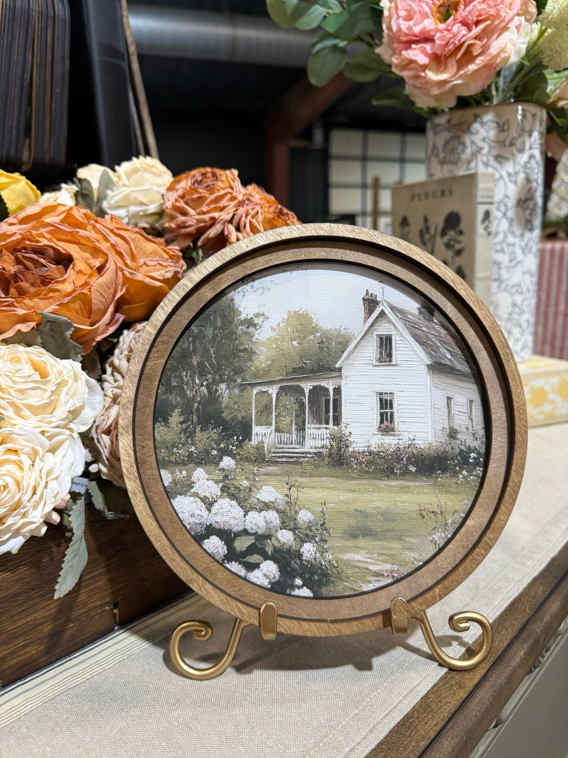 Red 8" R Spring Farmhouse