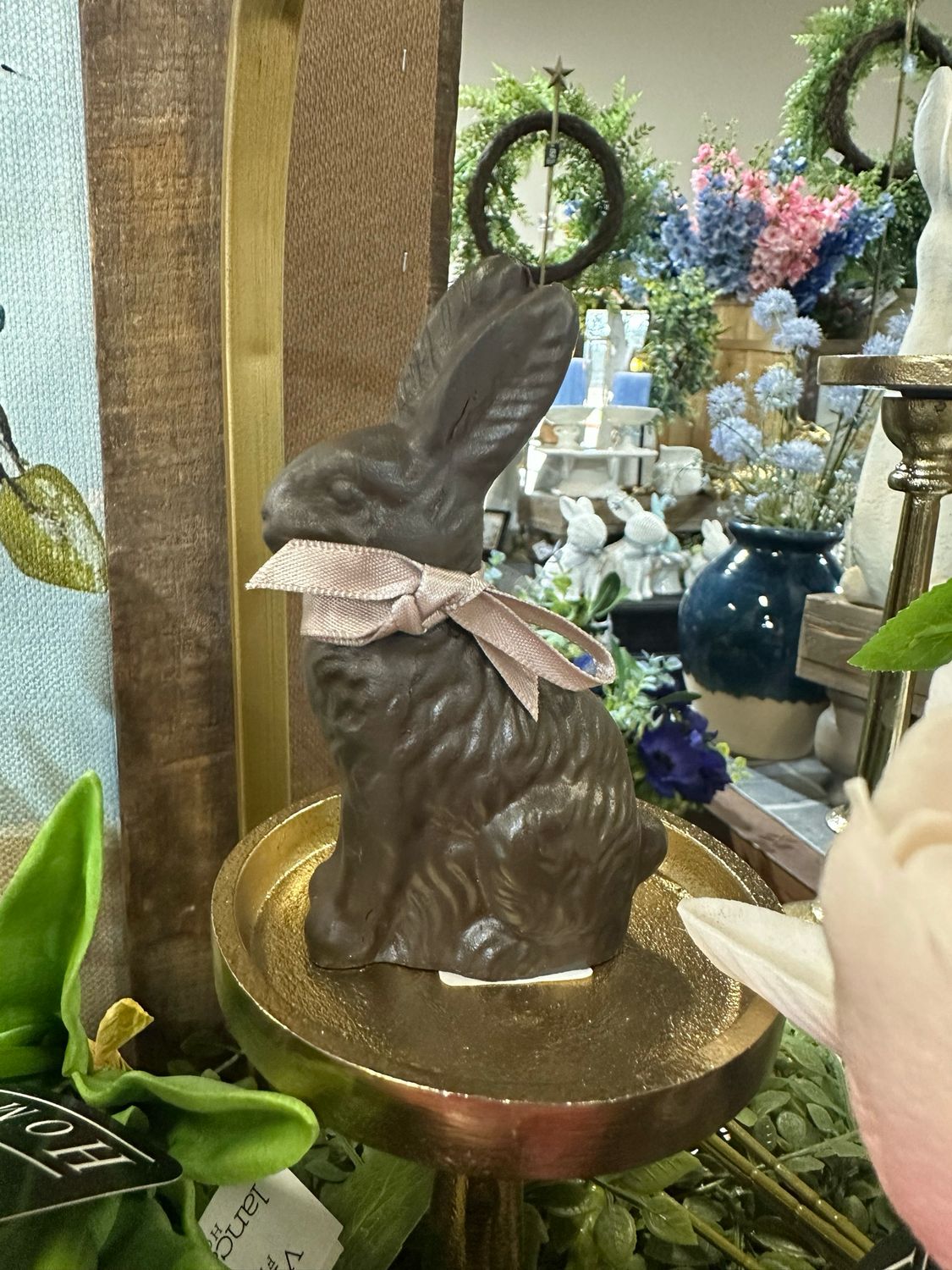 Reg 4" Dark Choc Resin Bunny
