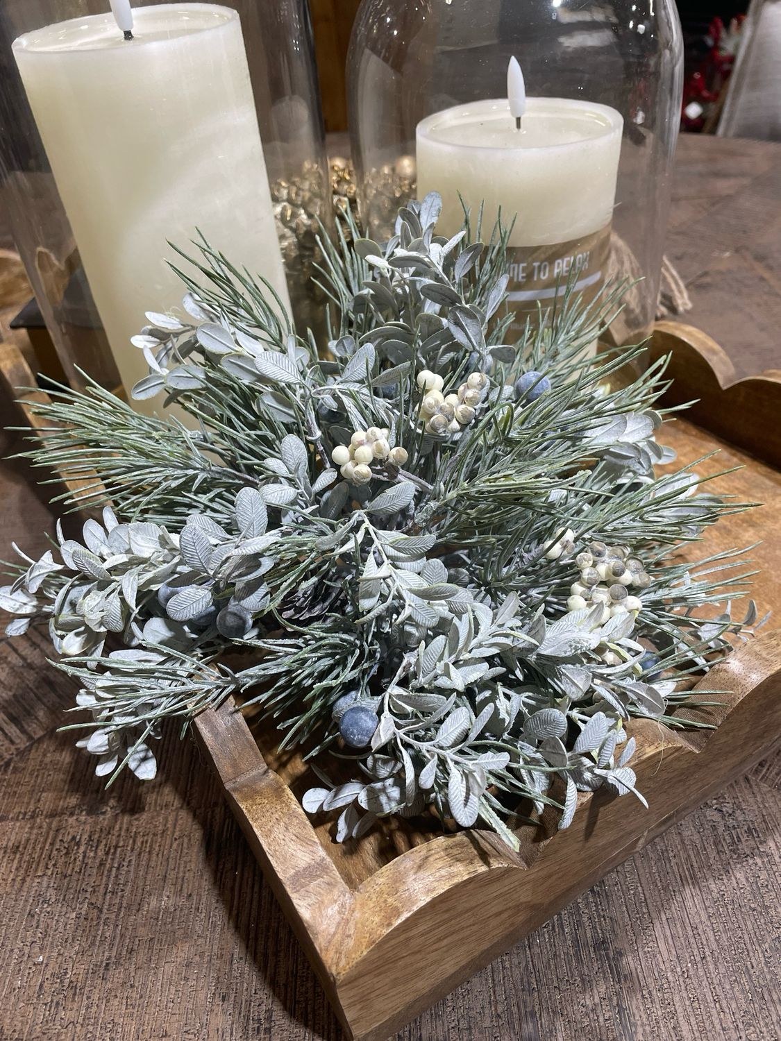 WTC Mistletoe &amp; Blueberry Orb 10"