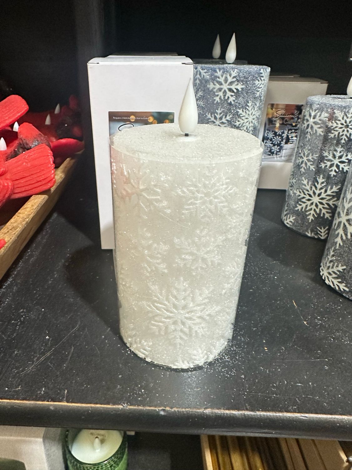 WTC 5" White Snowflake LED Pillar