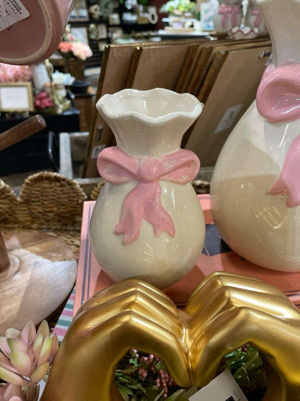 ACC 3.75x 5.75 Heartstring Vase