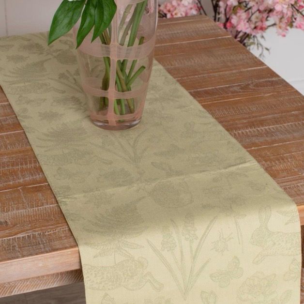 Aud 14x72 Rabbit &amp; Fern Table Runner
