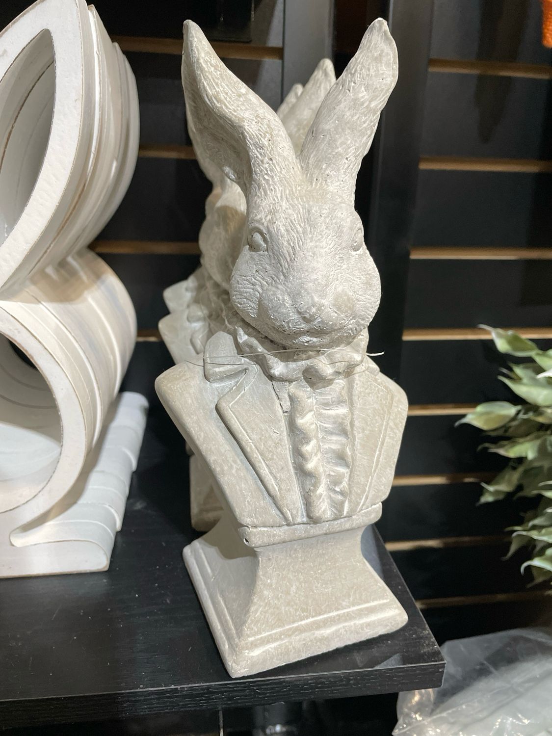AB Rabbit Bust Accent 11.5"