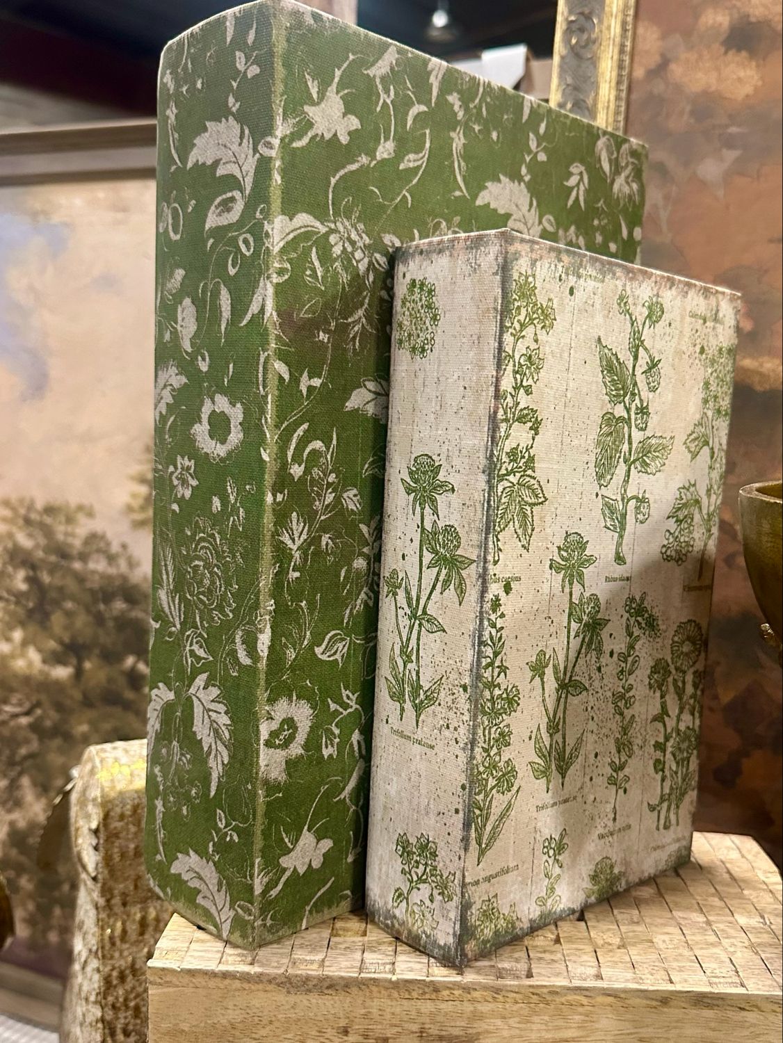AB Sm Green Floral Book Box 8.25x5x2