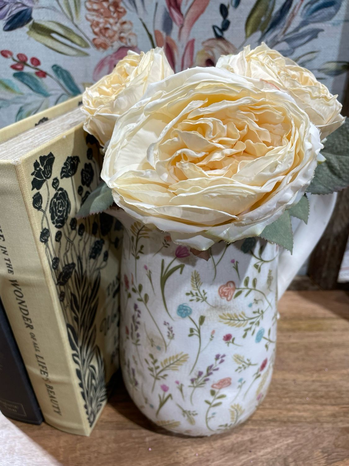 PVH Cream English Rose Bouquet