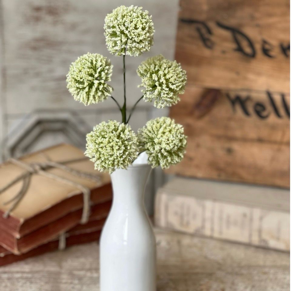 Lan 20" Fresh Waverly Buds