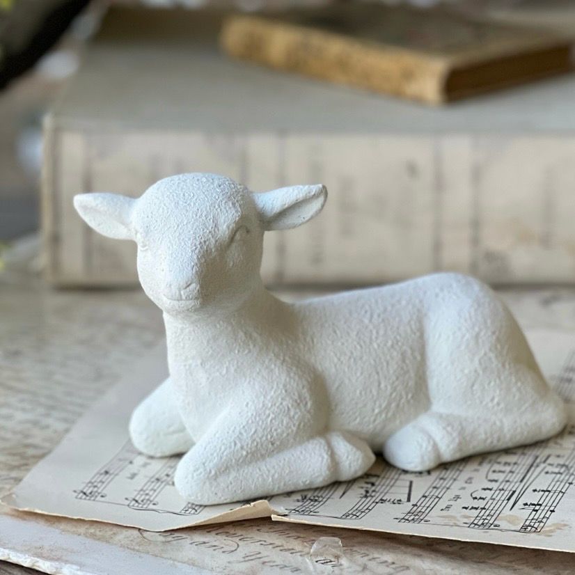 Lan Sitting Shepherd's Rest Lamb