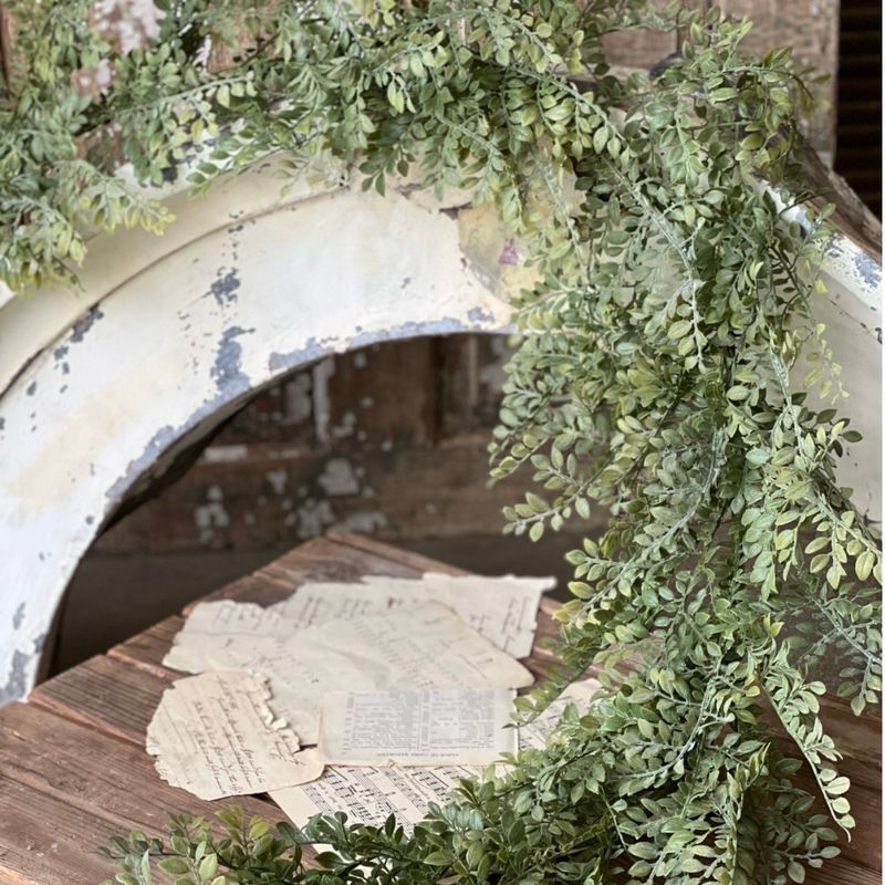 Lan 16" Parterre Leaves Garland