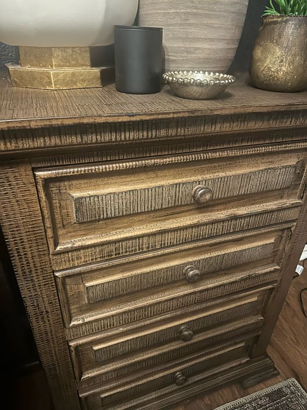 SHP Charlotte NS 4d 30x18x37 Honeywood