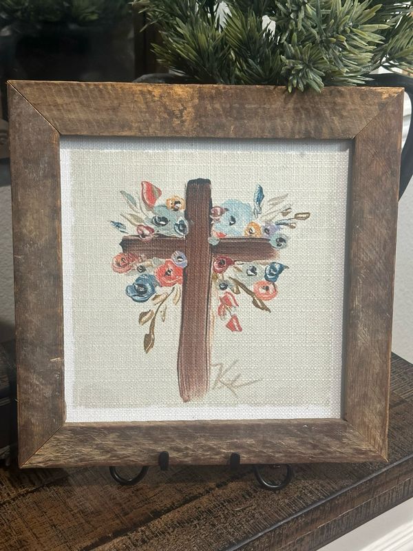 SCM 12x12 Cross W Flowers