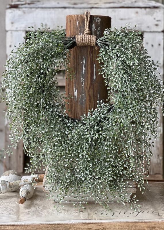 Lan Grn 20" Little Luna Hanging Wreath