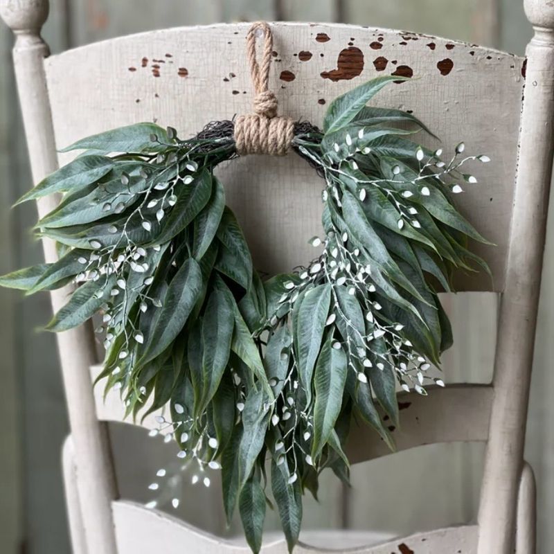 Lan Grn 11" Hourglass Greens Wreath