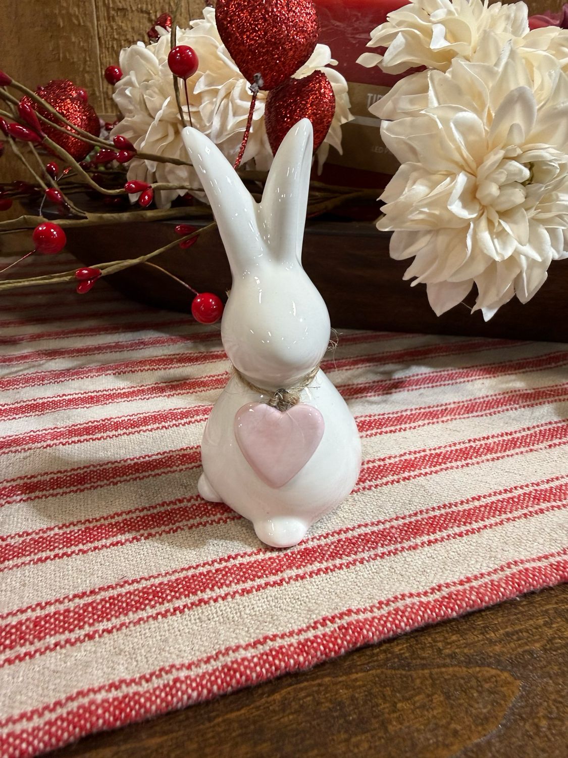 Ger 3.75" White Bunny Pink Heart