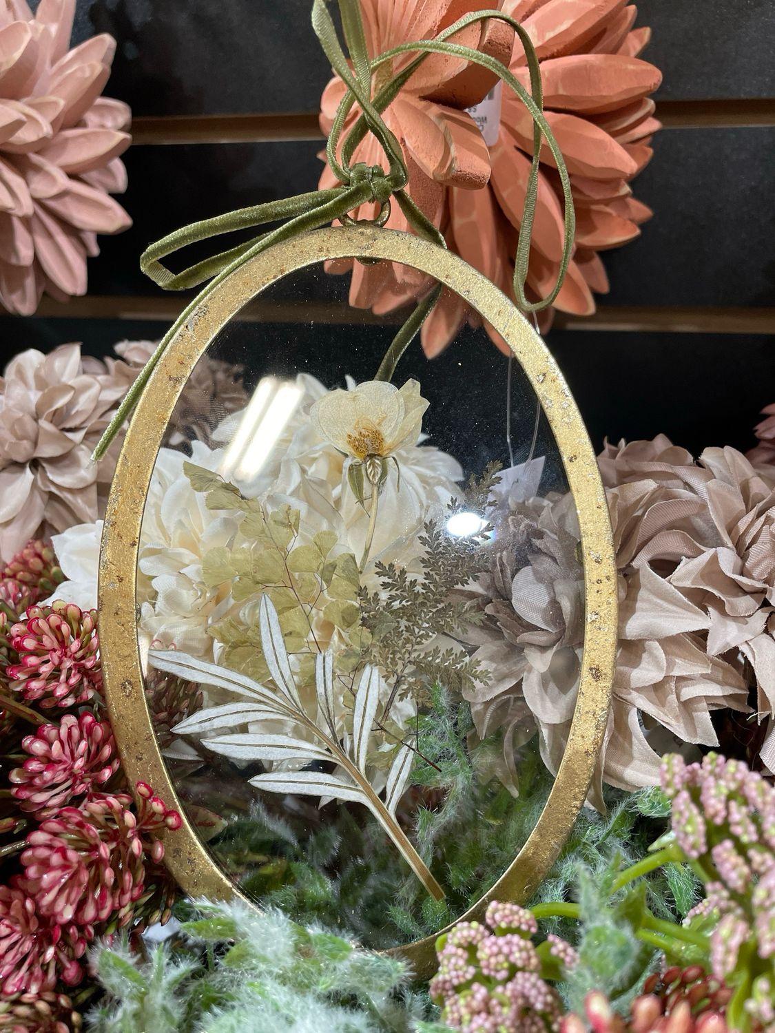 Lan 6.75" Oval Meadow Mementos #3