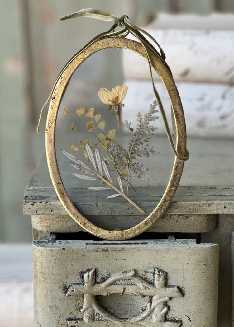 Lan 6.75" Oval Meadow Mementos #3