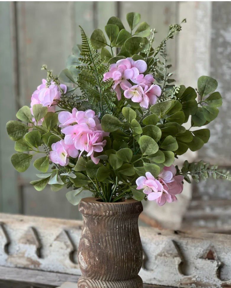 Lan 19" Pink Green Bygone Blush Bush