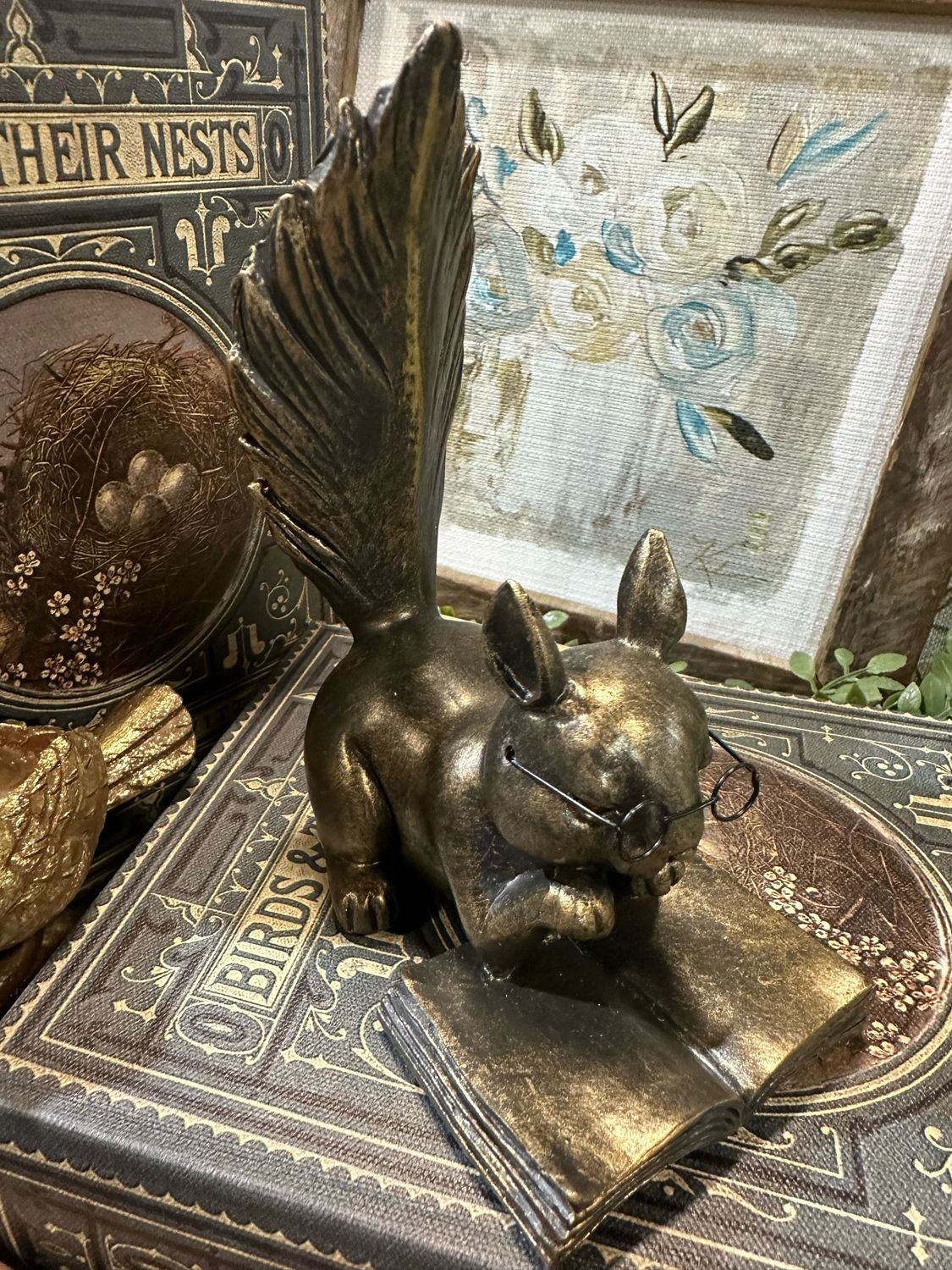 ARL 6.75" Squirrel Reading Antique Gold