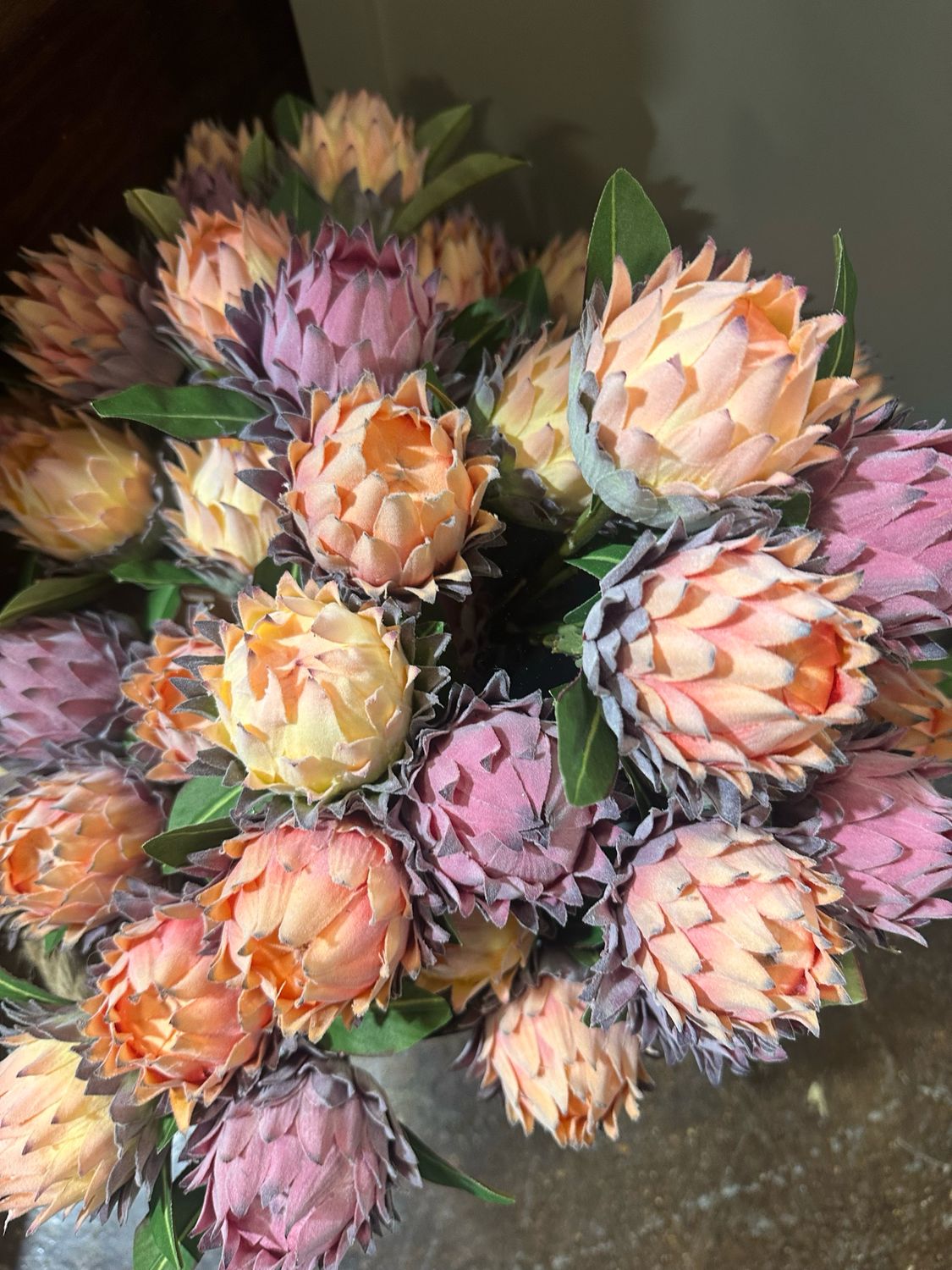 ARL 16" Protea Bundle