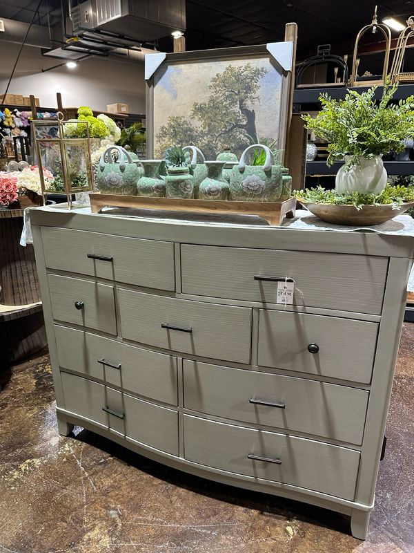 VV Dried Sage 9 D Dresser 58x18x45