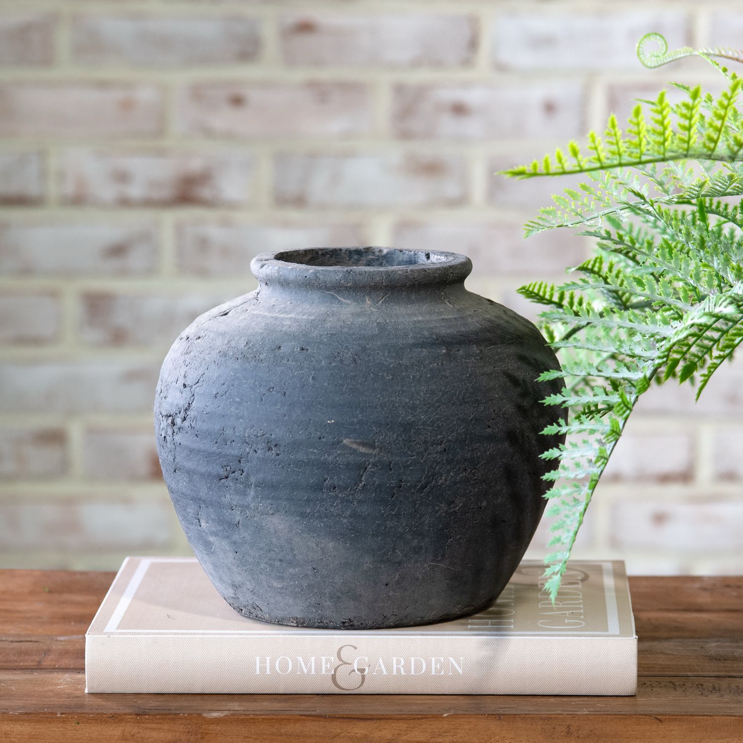 PDG 7.5" Charcoal Rnd Vase
