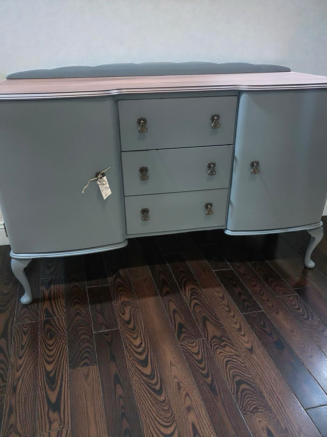 VV Stormy Buffet 56x21x35.5