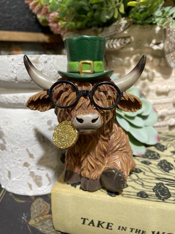 Han Top Hat Lucky Glasses High 4.25x3.5