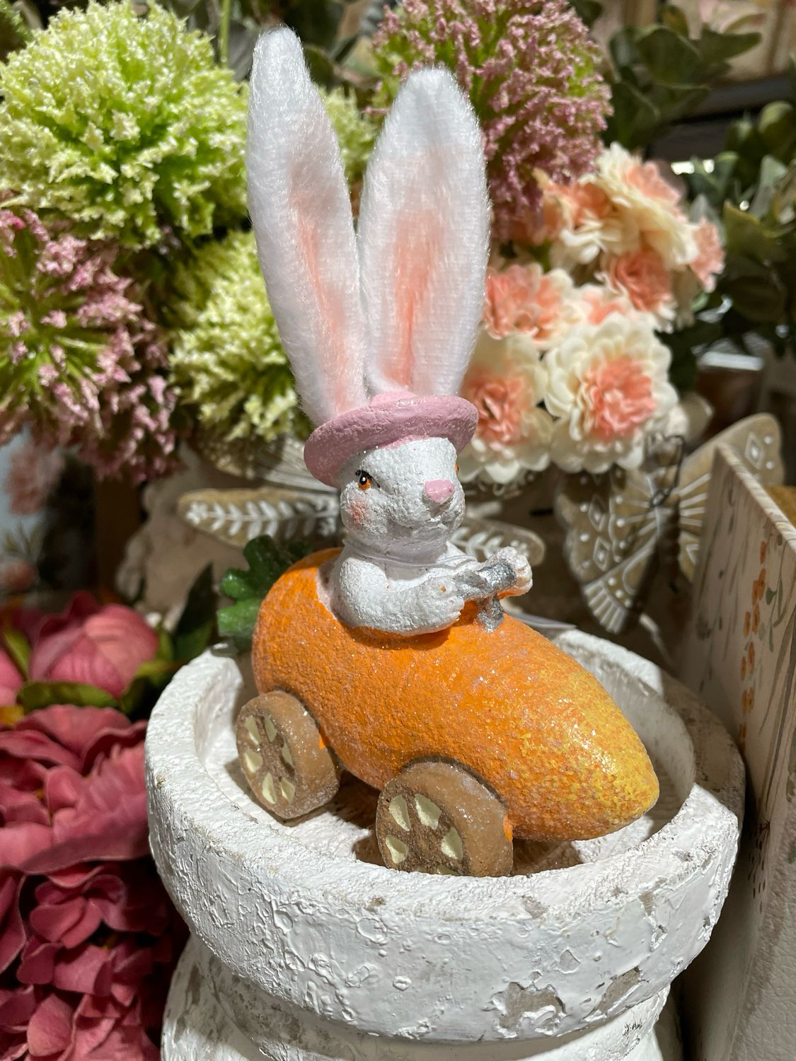 Han Pink Hat Easter Pals Carrot Car 4.5x5.25