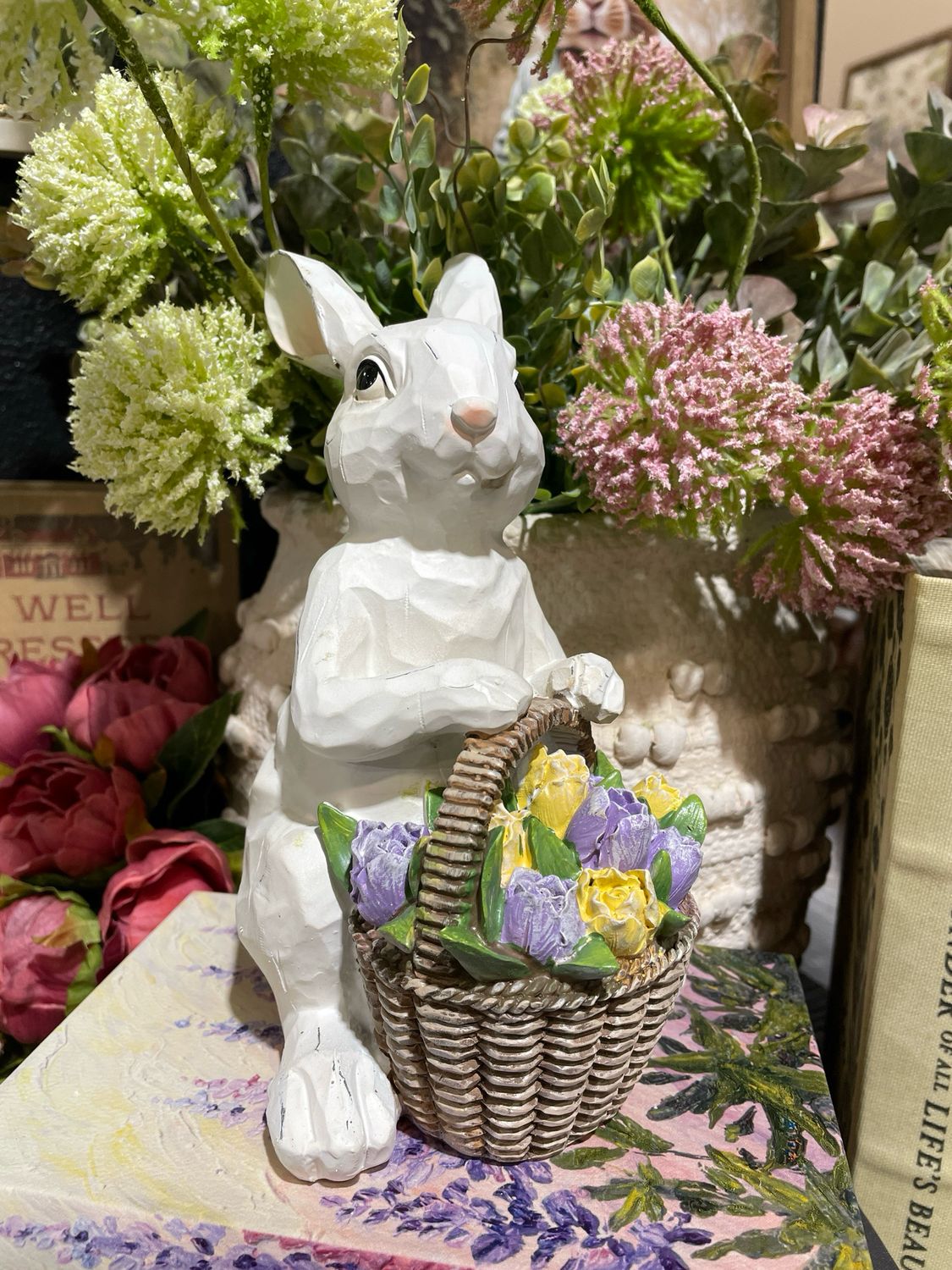 Han Flowers Basket Bunny 8.25"
