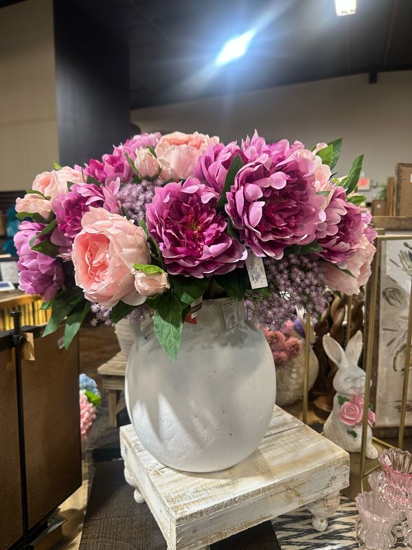 Aud Fuchsia Peony 22"