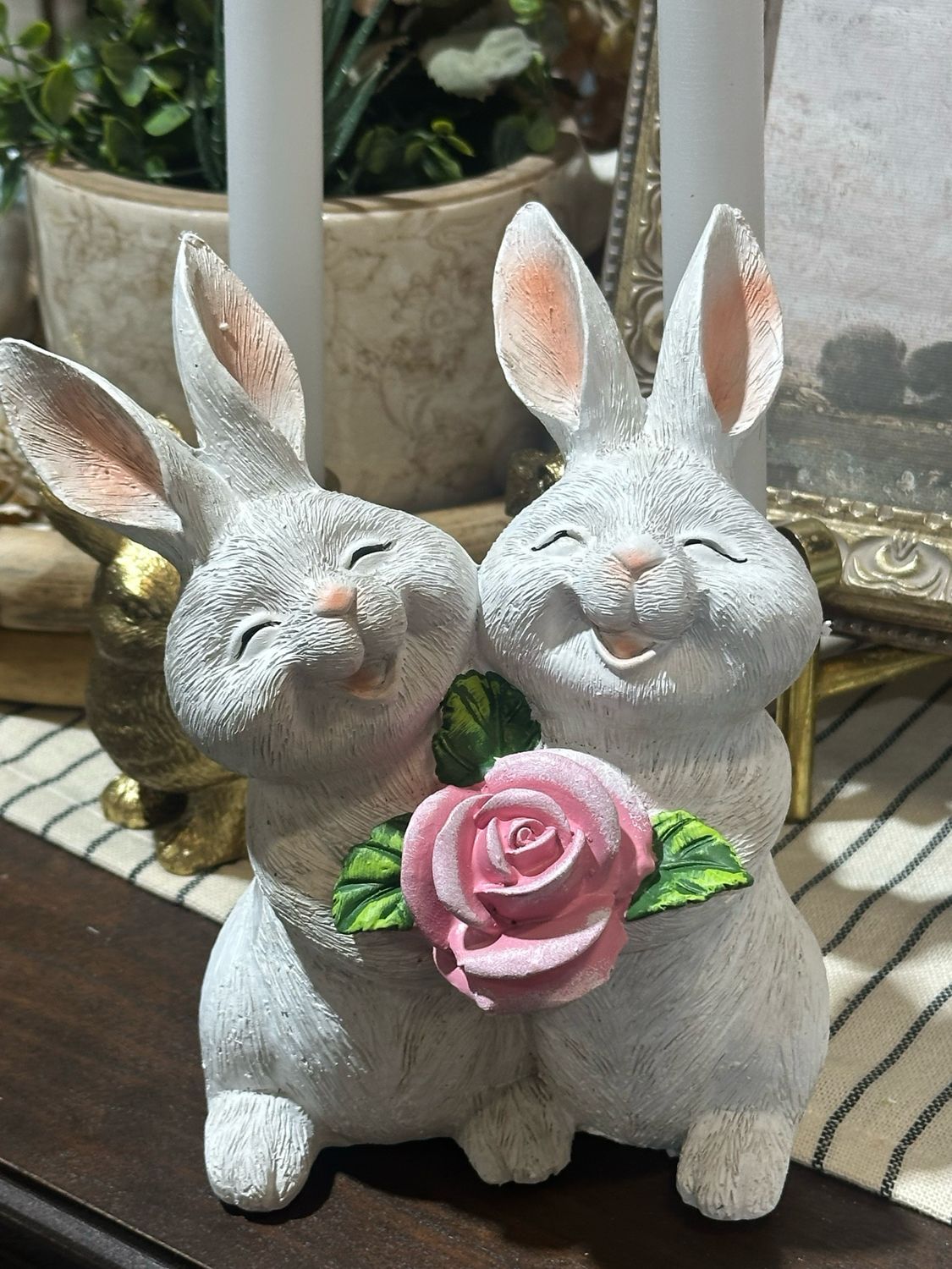 Fan Sm Rose Bunny Duo 7.25"