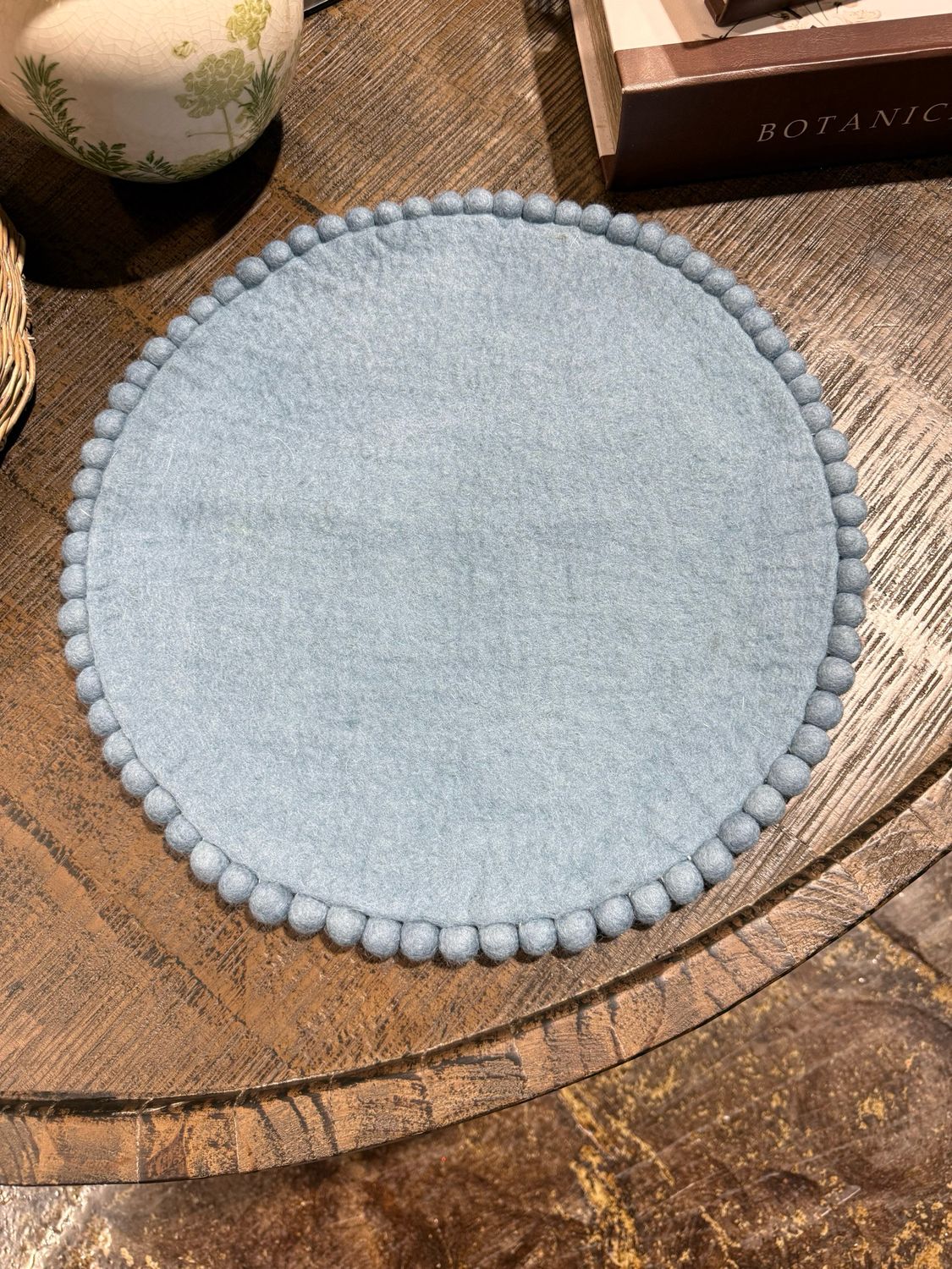 Hes Blue Pom Placemat 15" D