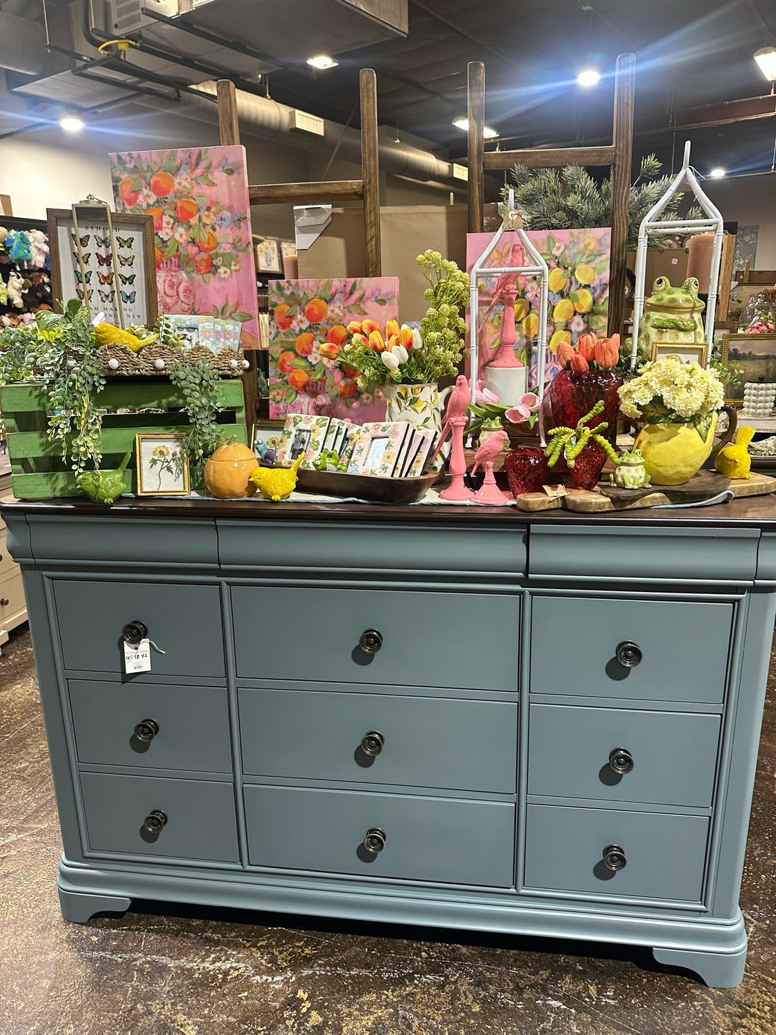 VV Stormy 9D Dreser 65x18x42